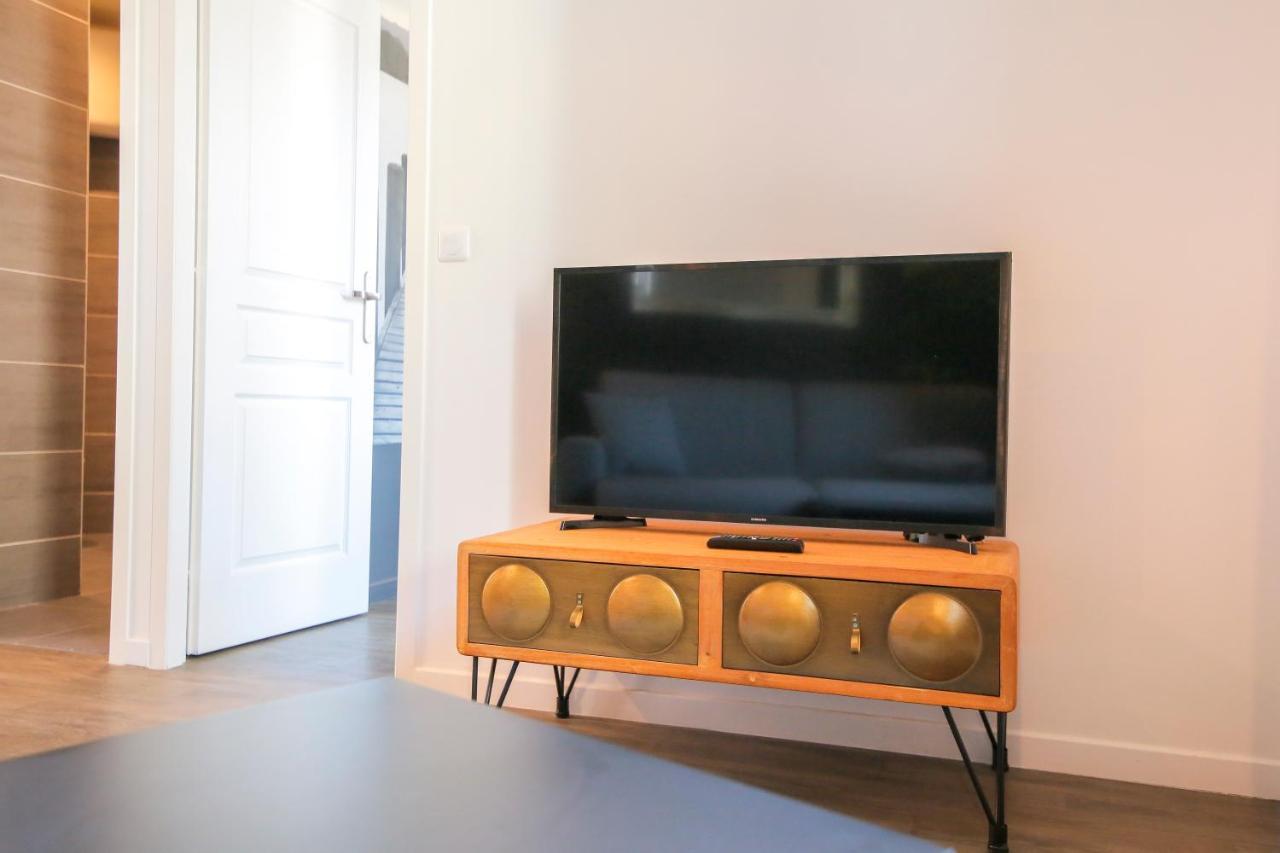 Apartment Le Bois, T2 Hypercentre Chic Et Cosy, Wifi Par Sovalfi *